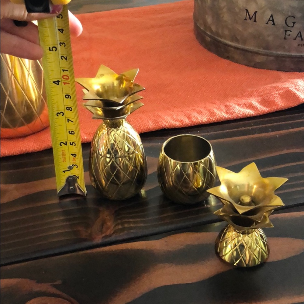 Gold pineapples